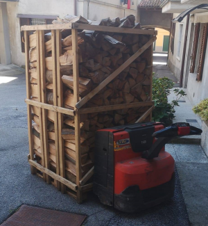 Consegna a domicilio legna da ardere e pellet Milano